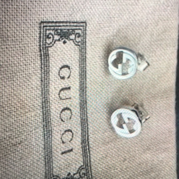 Gucci Interlocking silver studs - Picture 4 of 6